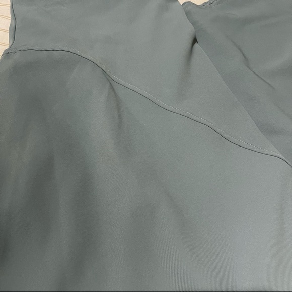 𝚊𝚜𝚢𝚖𝚖𝚎𝚝𝚛𝚒𝚌𝚊𝚕 𝚑𝚎𝚖 𝚕𝚘𝚗𝚐 𝚜𝚔𝚒𝚛𝚝 - Picture 6 of 7